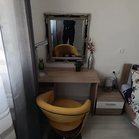 Διαμέρισμα Mira *