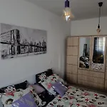 Mira *