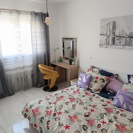 Mira Apartman